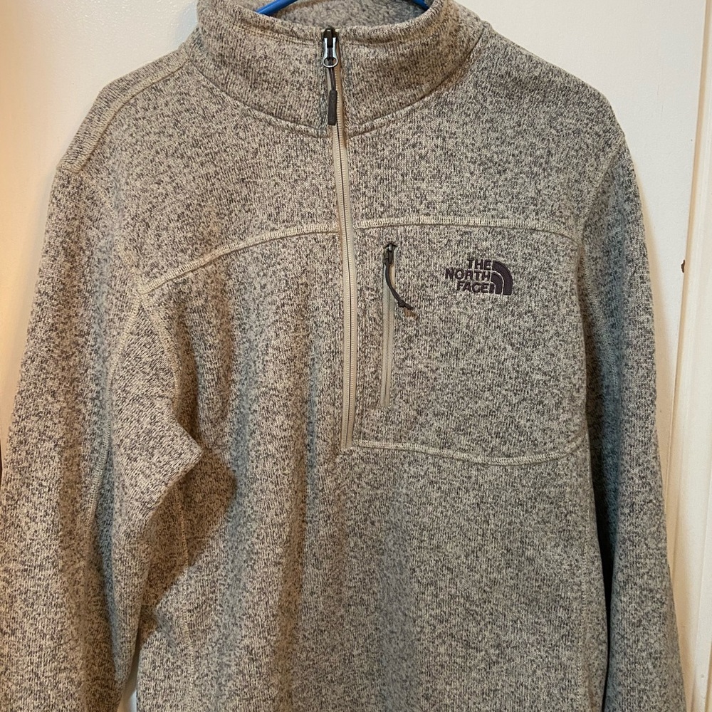 The North Face, Men’s medium pullover
